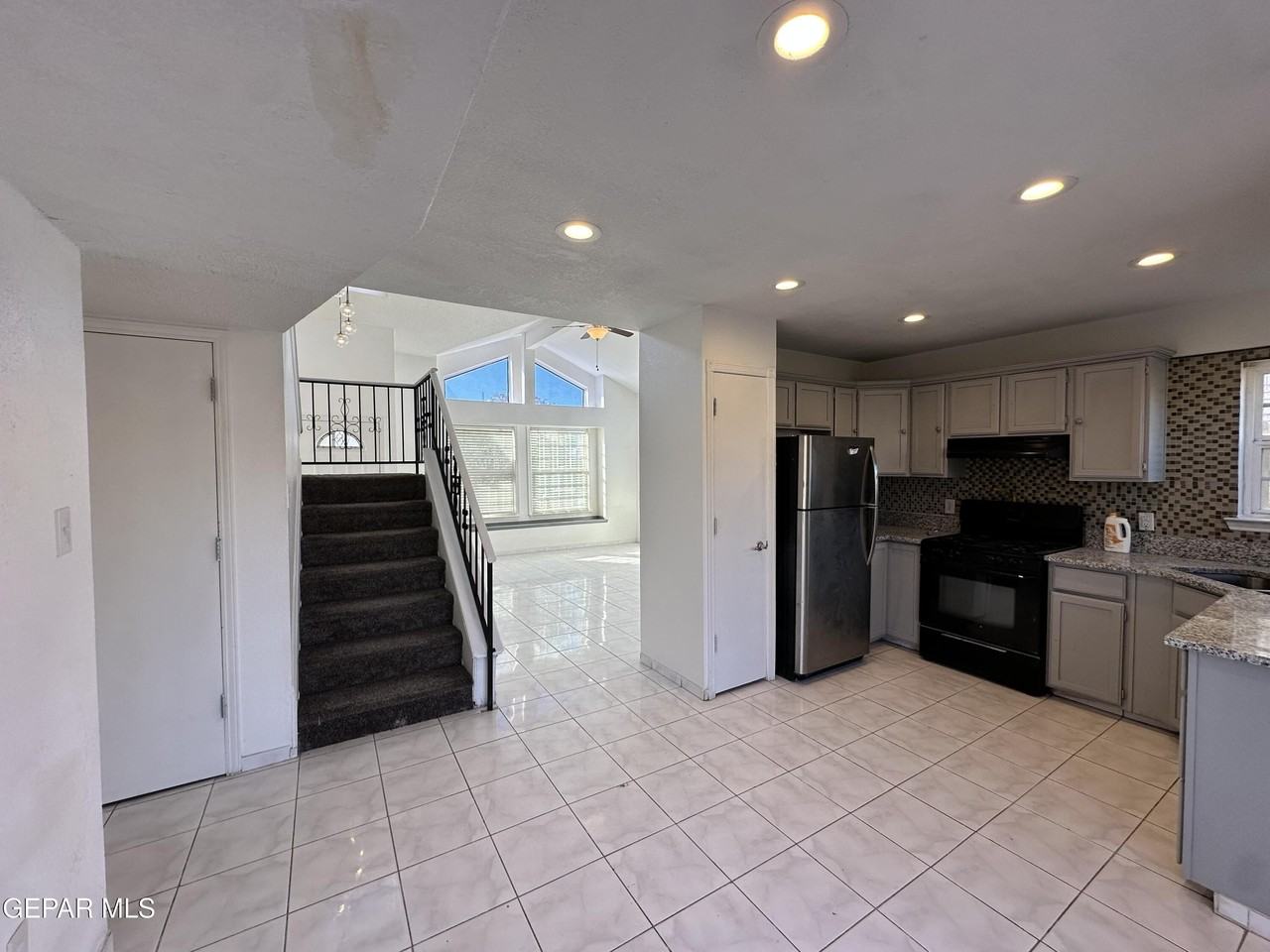 10960 Joe Di Maggio Circle - Photo 7 of 15