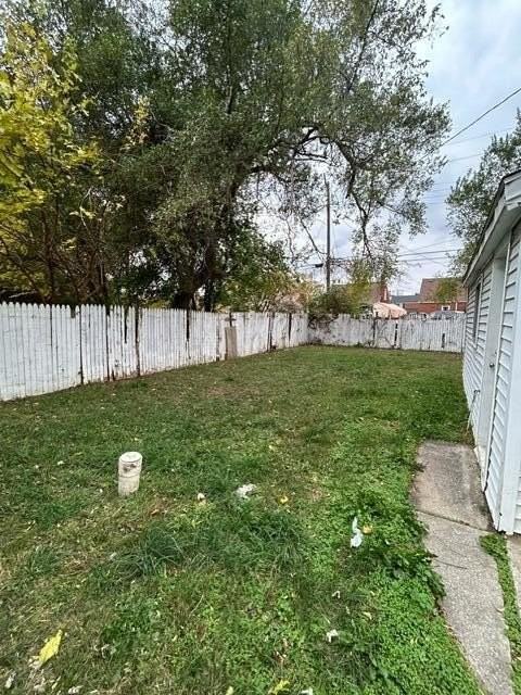 19501 Woodingham Dr - Photo 5 of 15