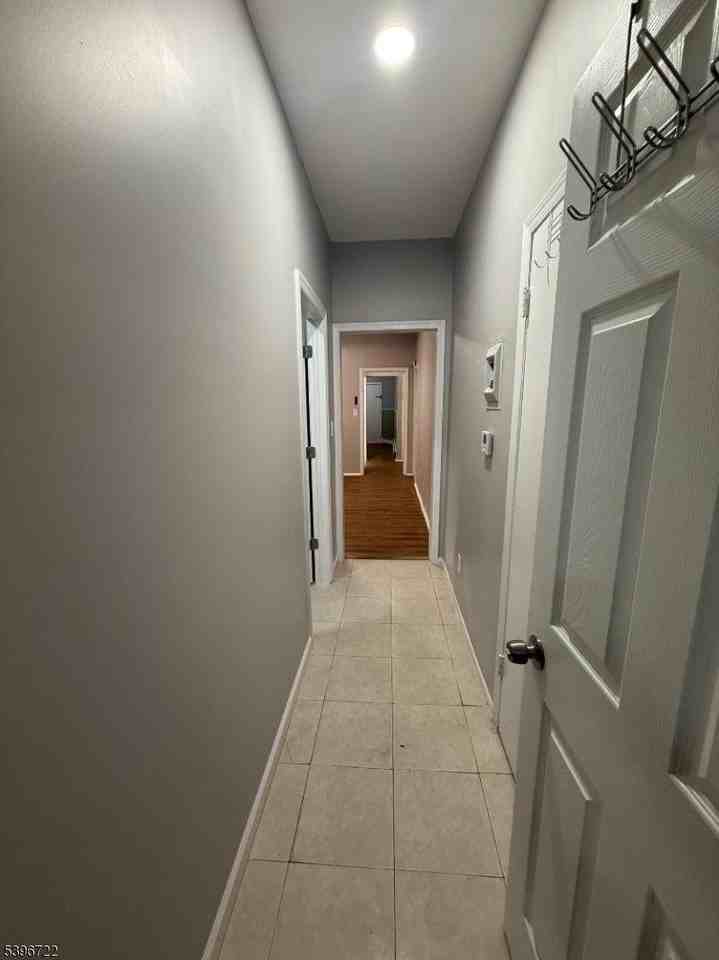 27 Kling St ## 29 - Photo 6 of 12