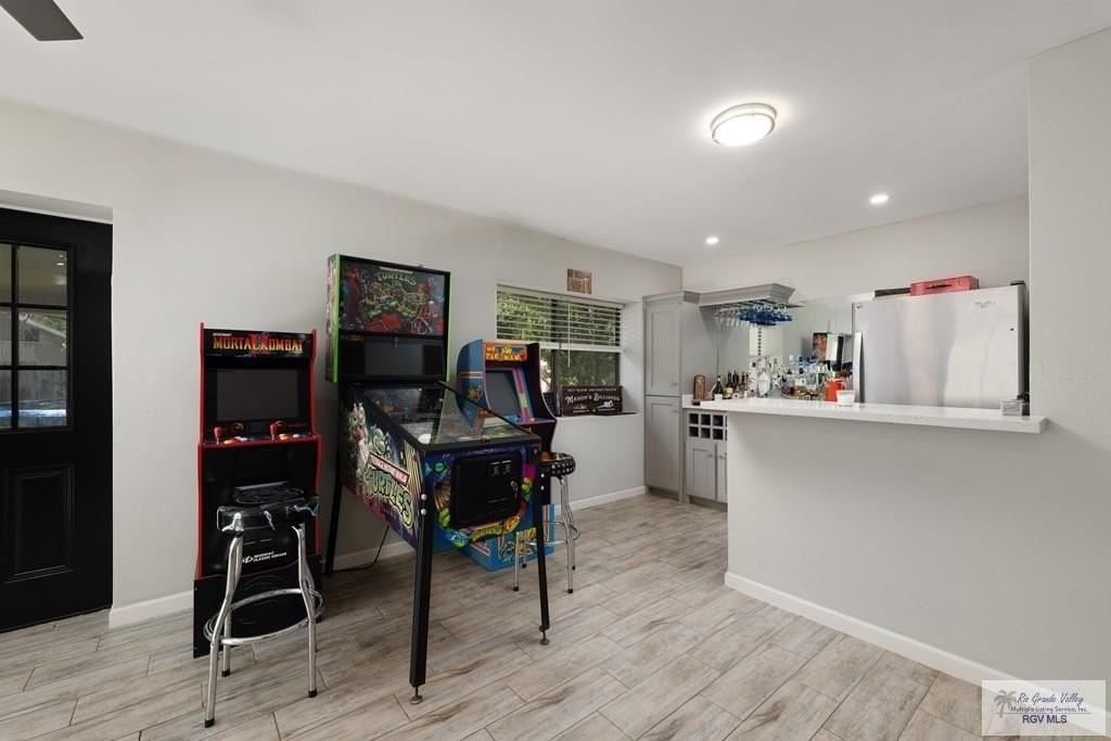 2822 Poinciana St - Photo 6 of 14