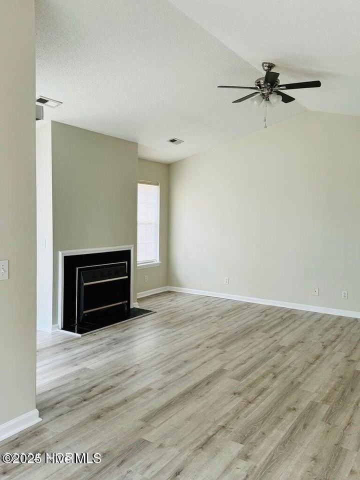 2932 Mulberry Ln Unit D #D - Photo 6 of 15