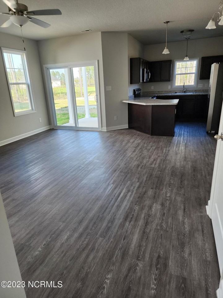 205 Shallowbag Bay Ln - Photo 5 of 30