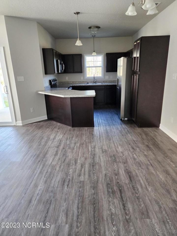 205 Shallowbag Bay Ln - Photo 7 of 30