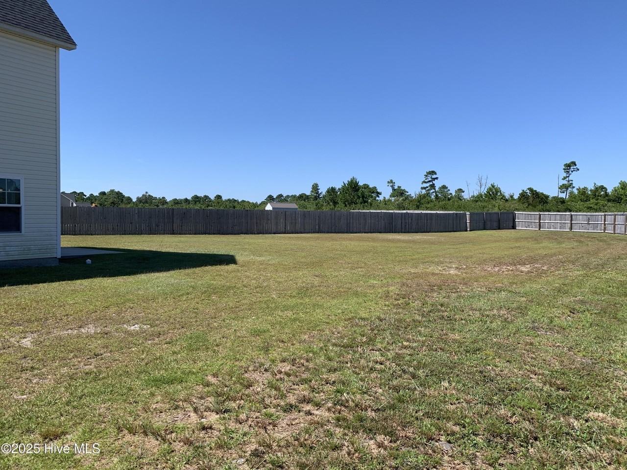 423 Elgin Rd - Photo 5 of 5