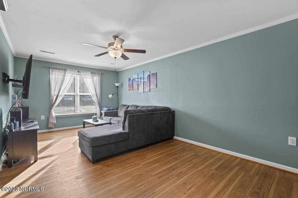 221 Boyington Place Rd - Photo 5 of 26