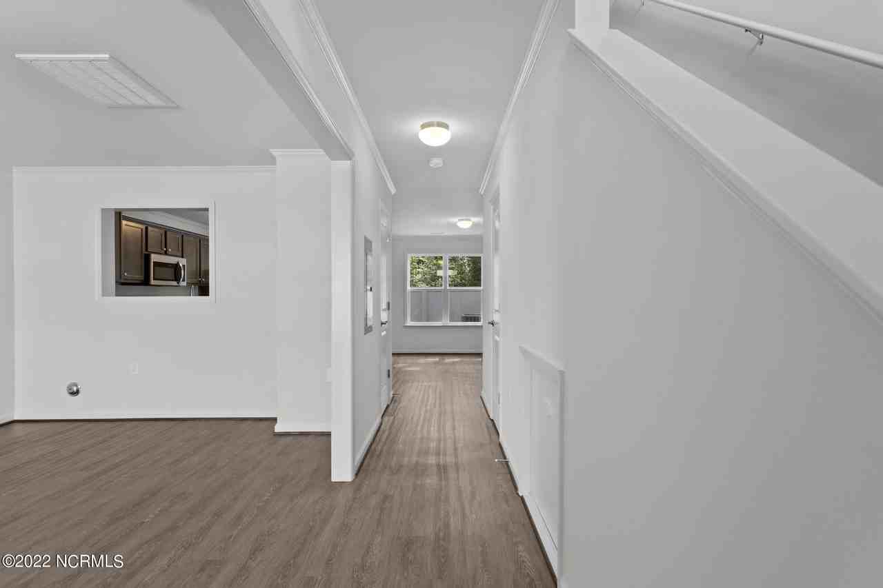 318 Glenellen Loop Rd - Photo 2 of 17