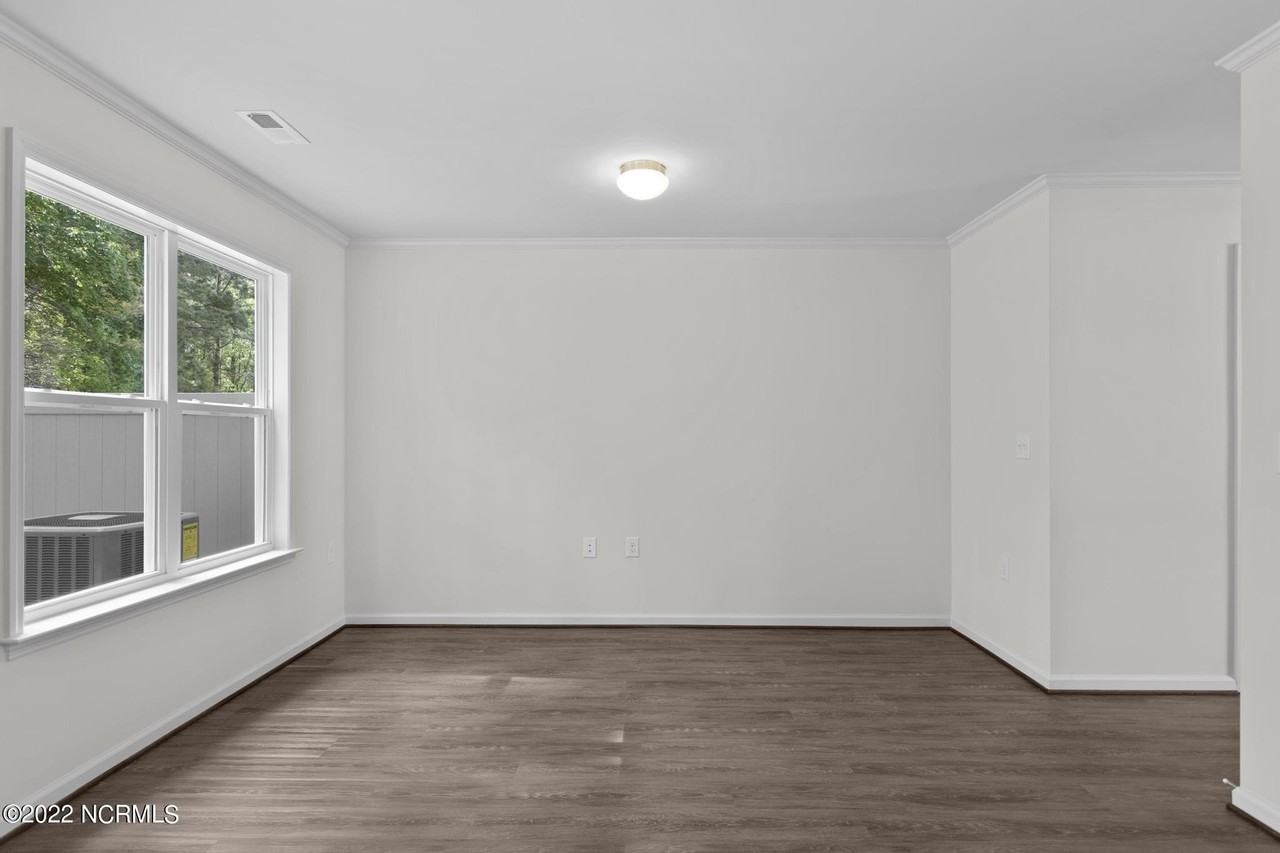 318 Glenellen Loop Rd - Photo 6 of 17