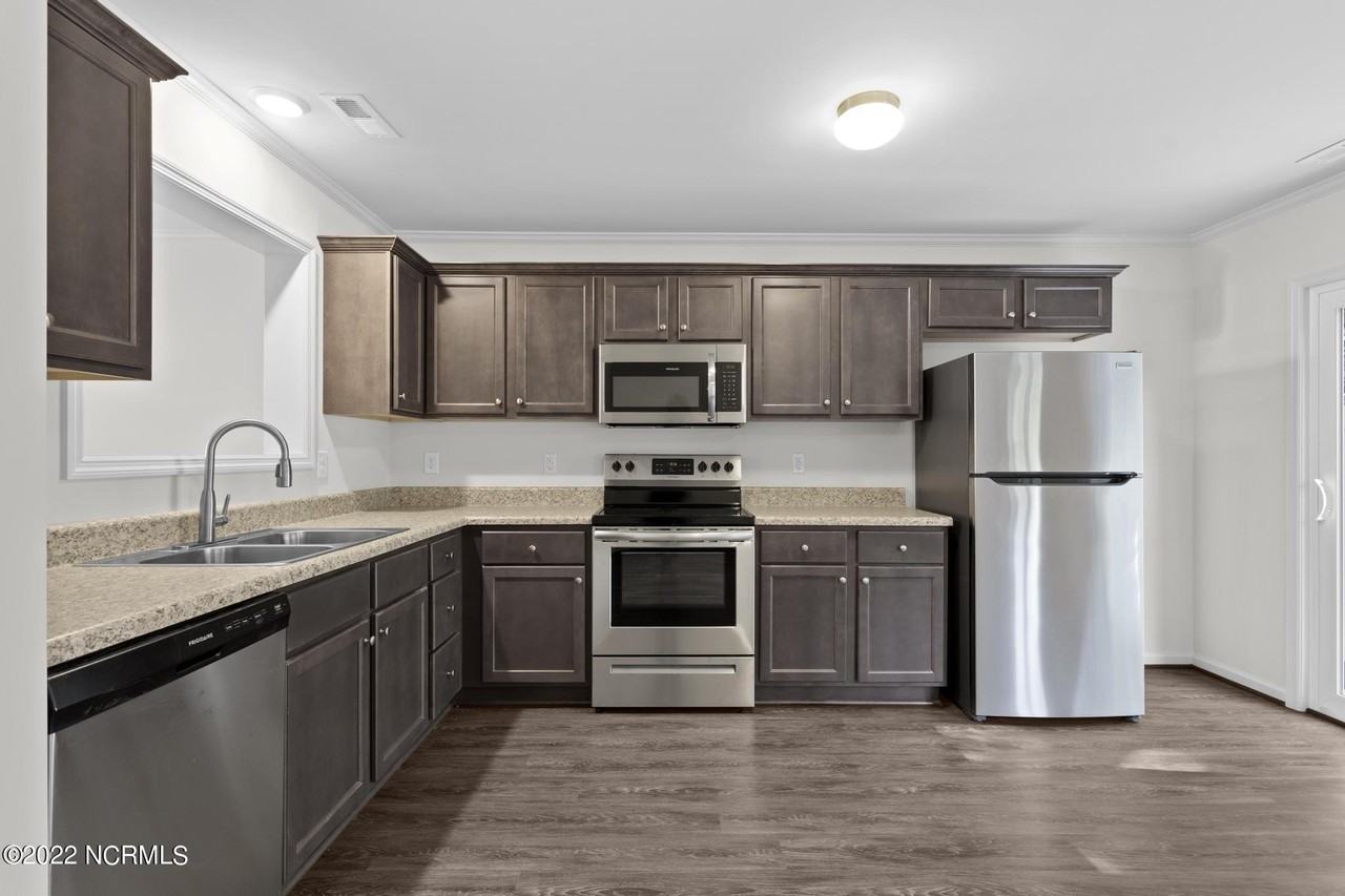 318 Glenellen Loop Rd - Photo 7 of 17