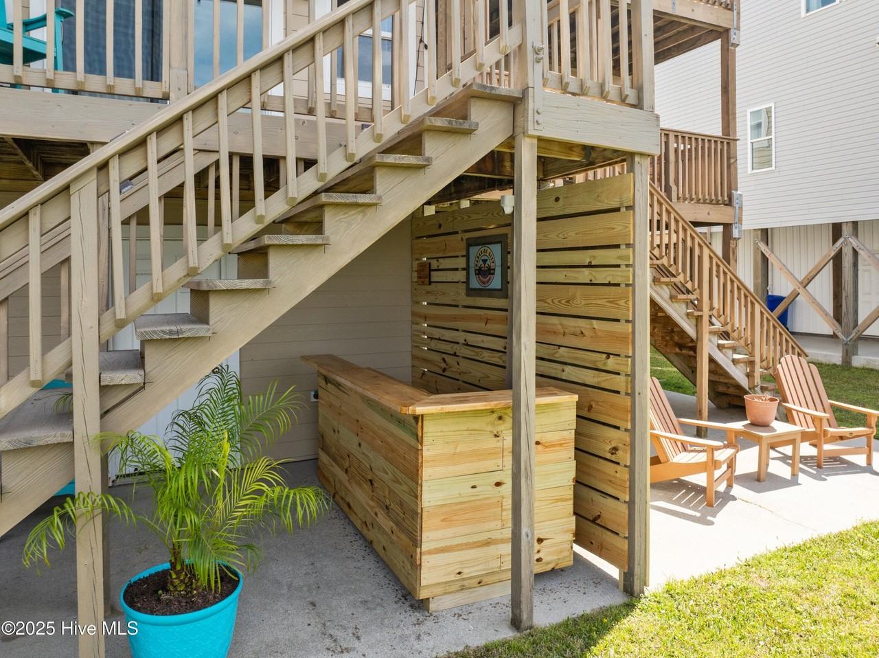 127 Sea Gull Ln - Photo 5 of 45