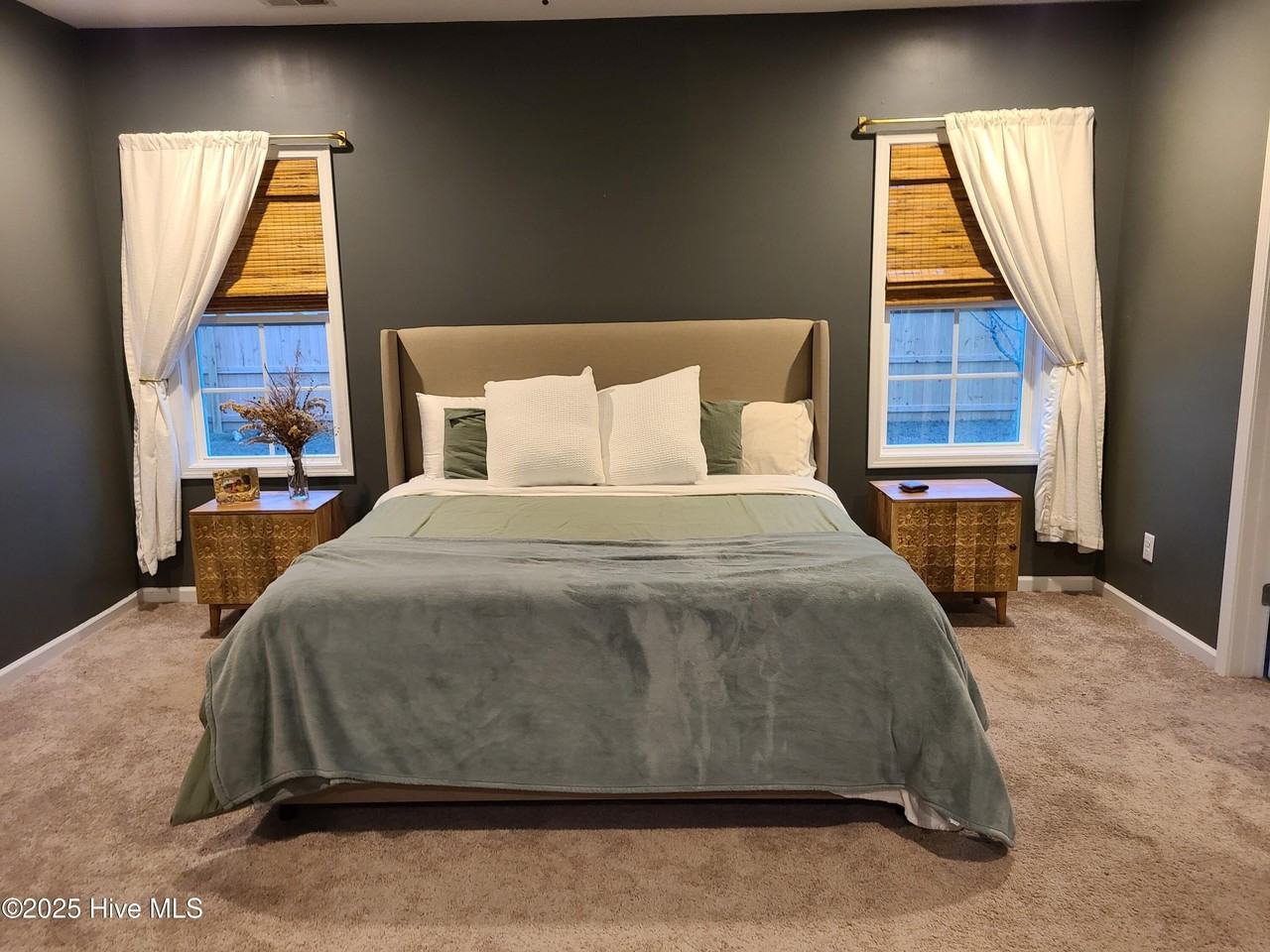 356 Zonnie Ln - Photo 6 of 18