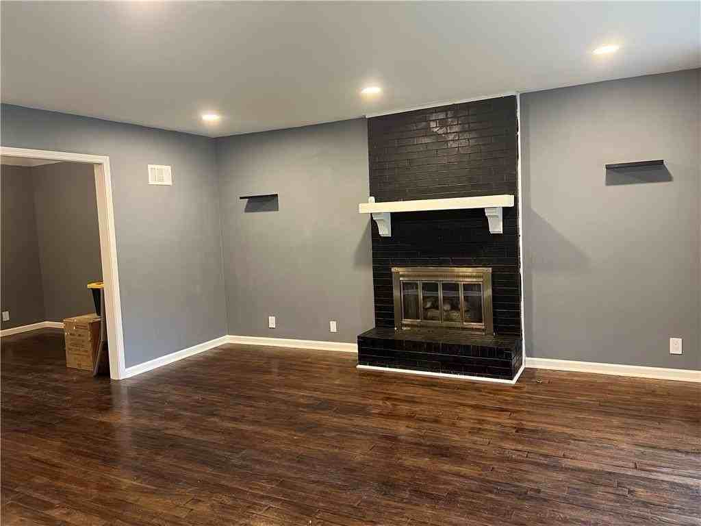 1506 N 43rd St - Photo 4 of 9