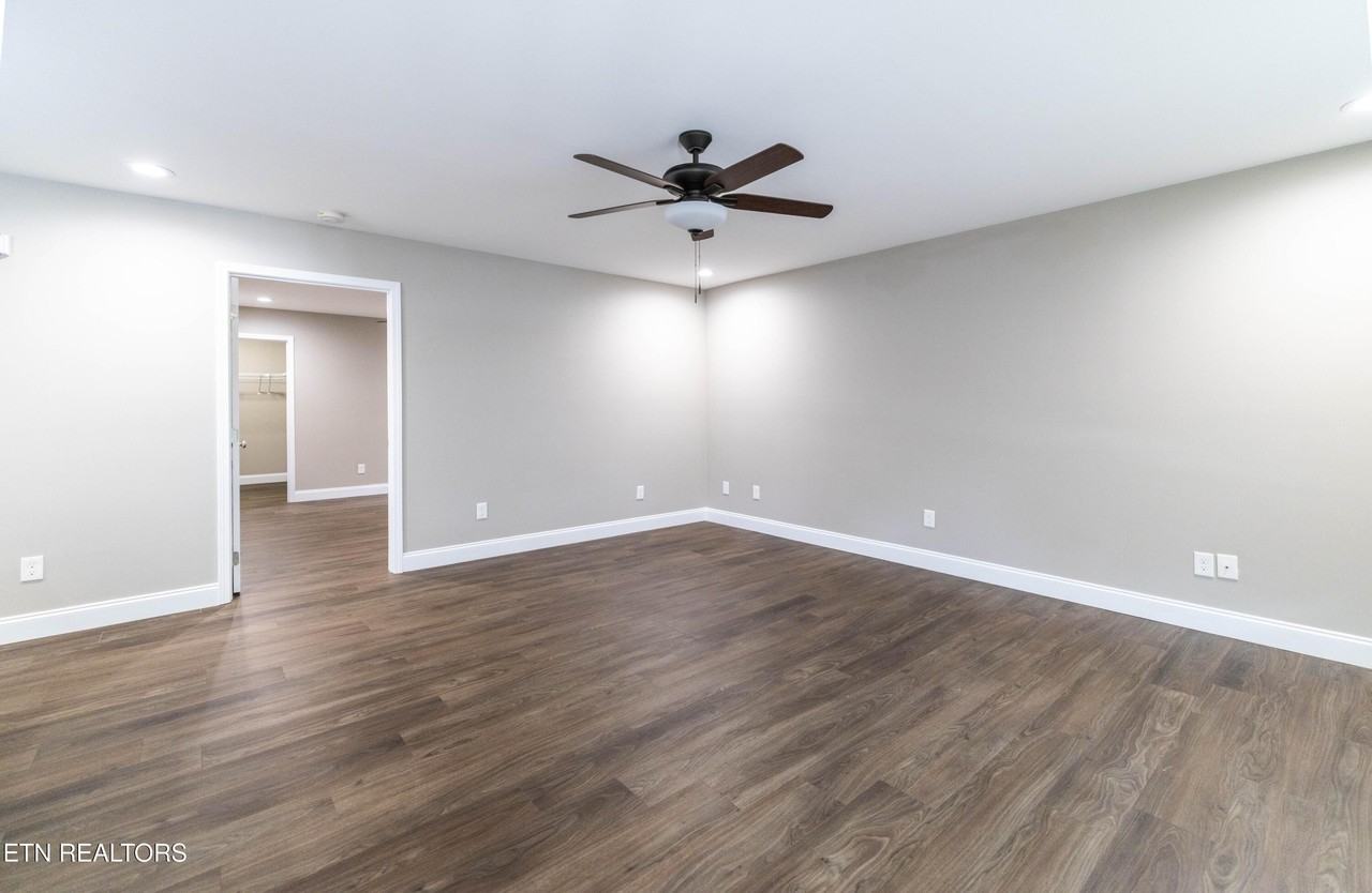 112 Bennett Lane - Photo 6 of 24