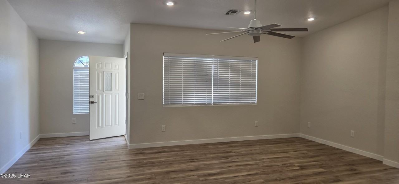 3315 Baysinger Drive - Photo 5 of 6