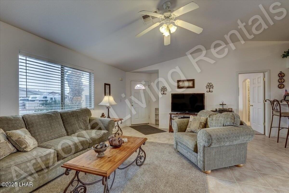 790 Osage Ct - Photo 5 of 27