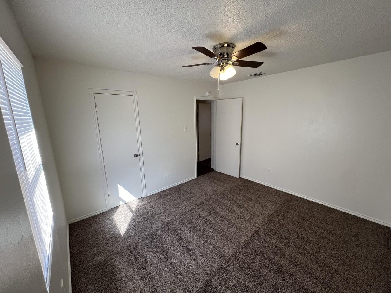 2409 88th St - Photo 5 of 7