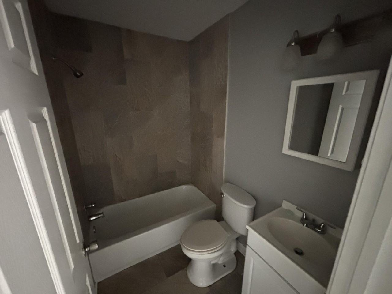 721 Jackson St - Photo 7 of 8