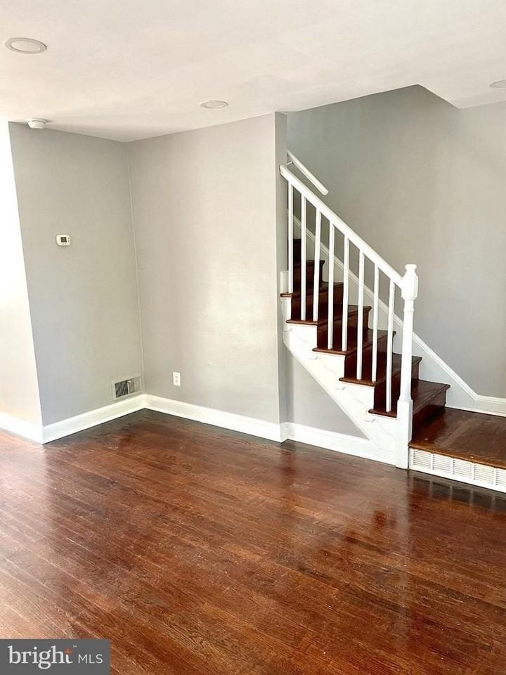 565 East Nelson Avenue - Photo 4 of 34