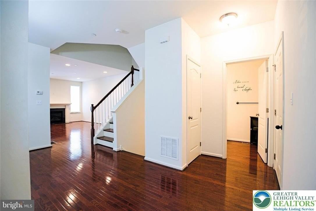 339 Pennycress Rd - Photo 4 of 30