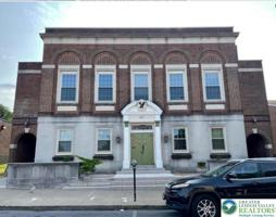 featured image of 147 S 4th St Apt 3 #3