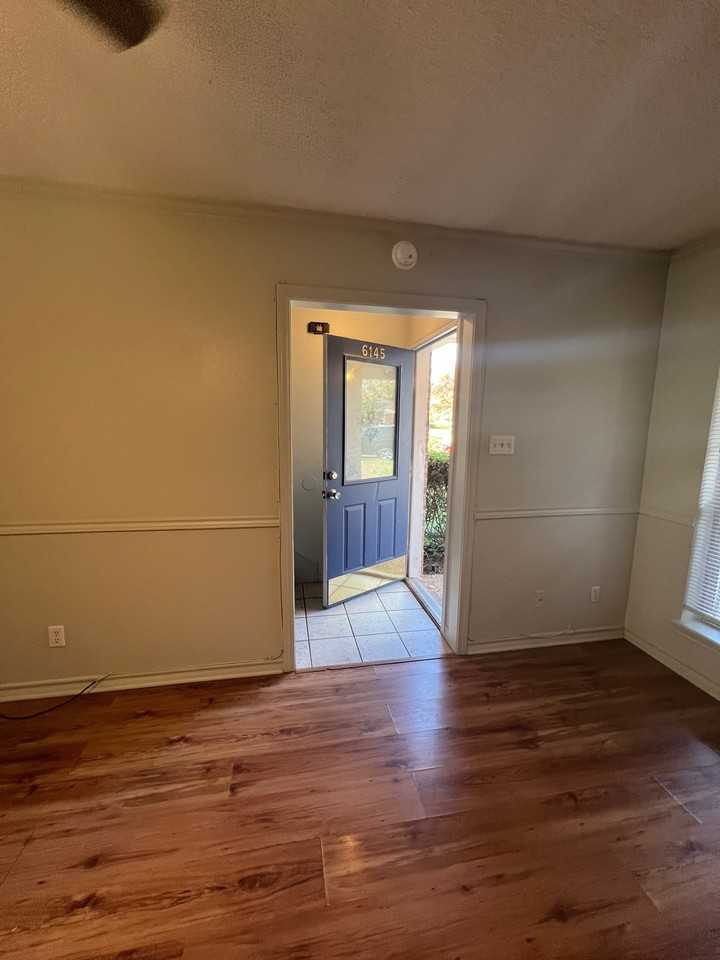 6145 Summerhill Place-Titi - Photo 7 of 30