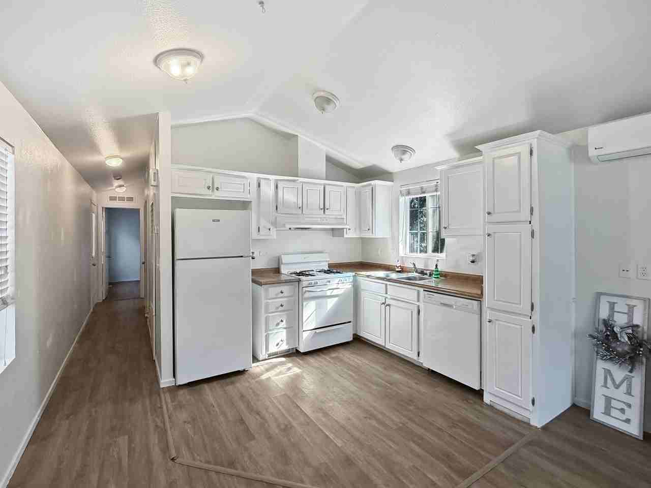 1019 33rd Street - Photo 5 of 10