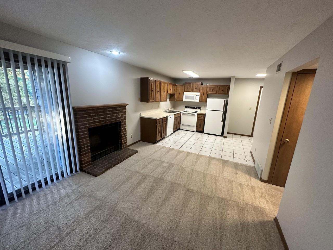 5820 S 52nd St - Photo 6 of 7