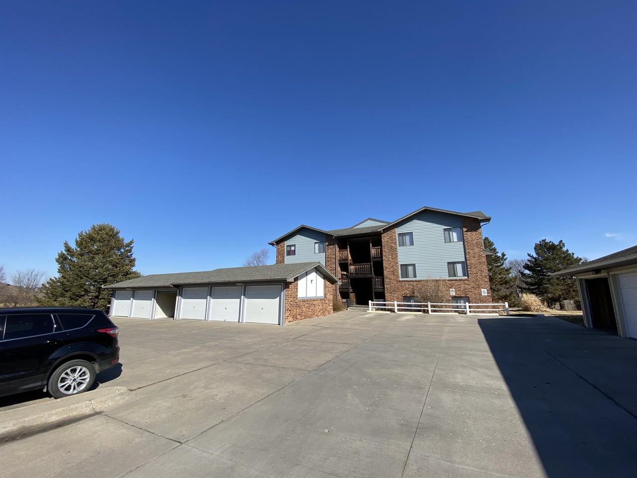 5820 S 52nd St - Photo 7 of 7