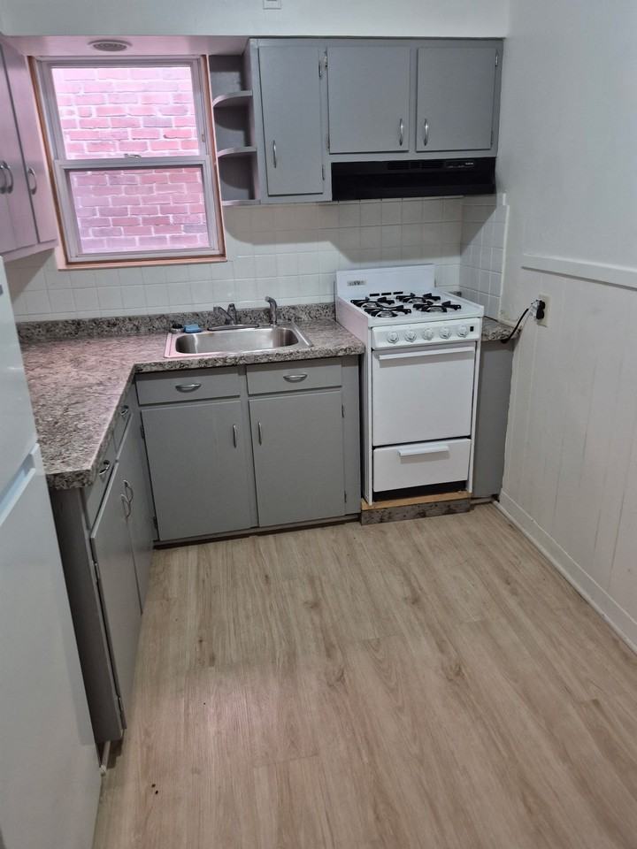 13-15 South Washington Street - Photo 7 of 12