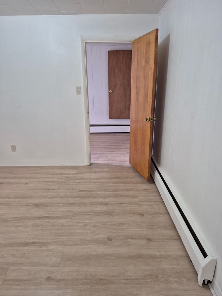 13-15 South Washington Street - Photo 4 of 7