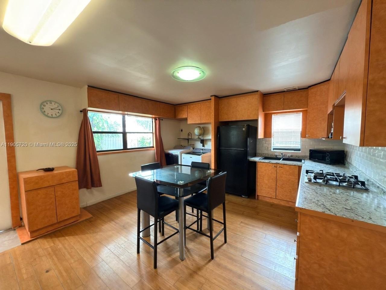 11460 Nw 37th St #11460 - Photo 5 of 21