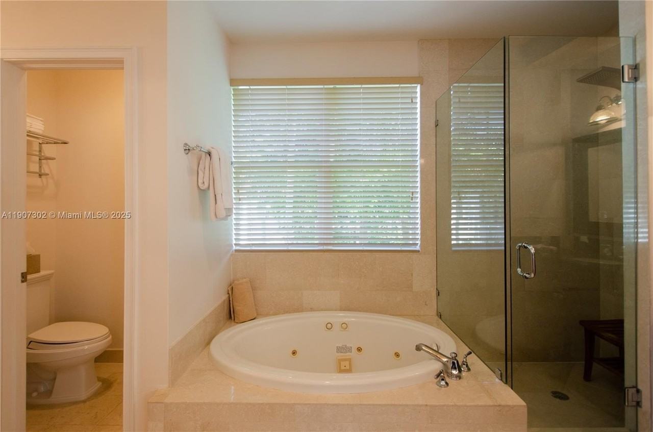 454 Rosaro Avenue #454 - Photo 4 of 20