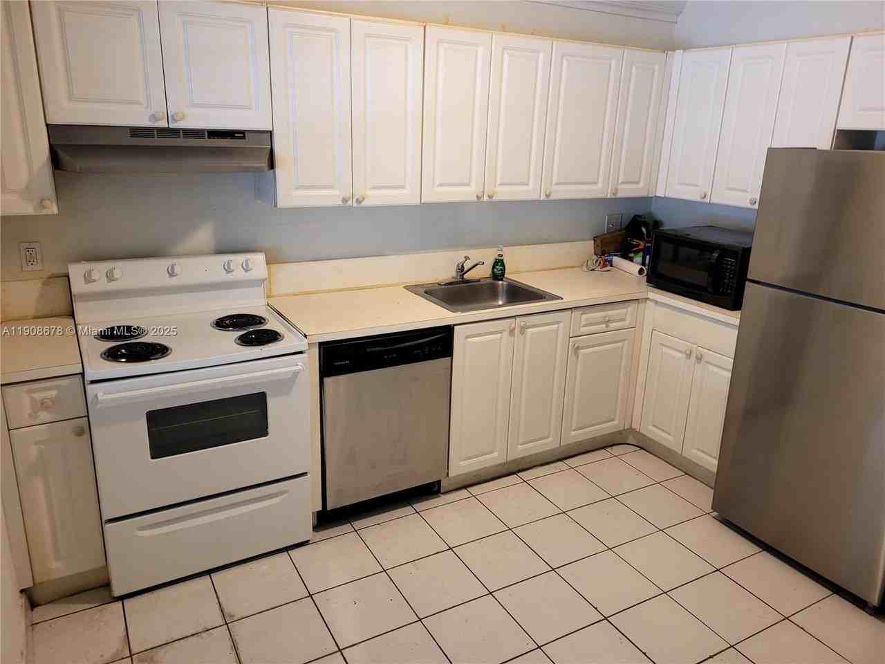 5100 Southwest 41st Street #114 - Photo 5 of 20