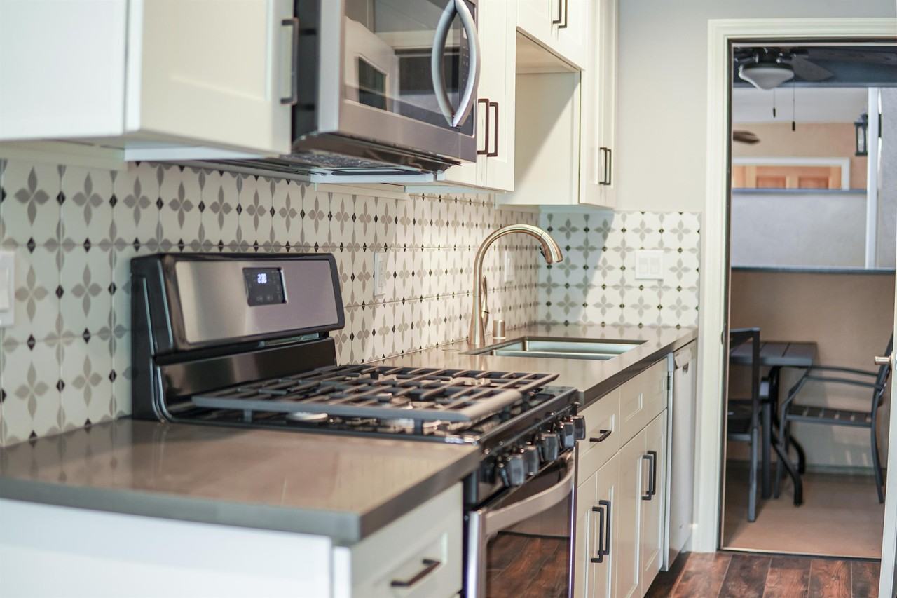 1801 Chevy Chase - Photo 3 of 14