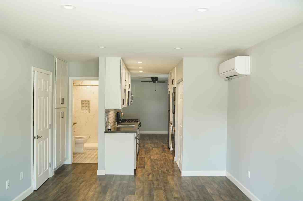 1801 Chevy Chase - Photo 6 of 14