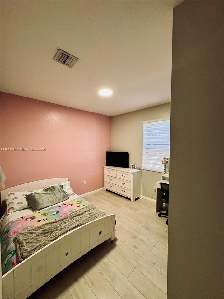 11866 Sw 253rd Ter #11866 - Photo 7 of 10