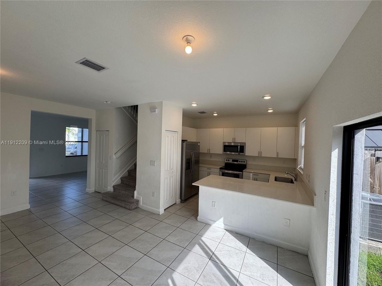 13356 Southwest 287th Terrace #13356 - Photo 5 of 23