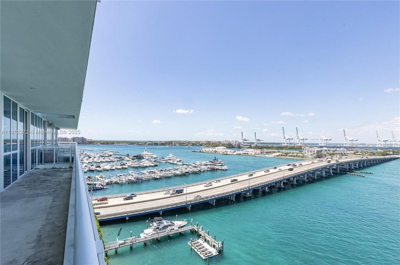 520 West Ave #1102 - Photo 6 of 50