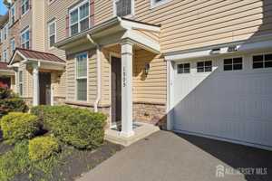 featured image of 1905 John Deere Ln