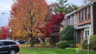 295 Constitution Cir - Photo 1 of 1