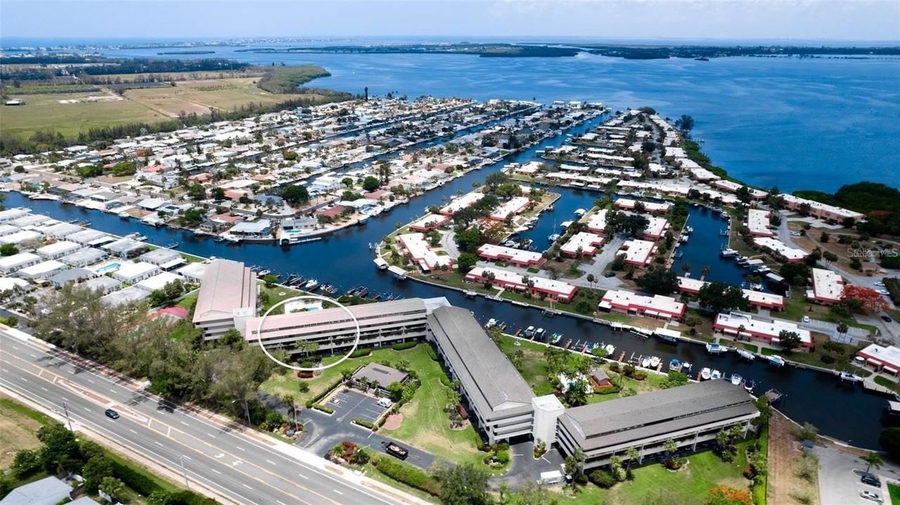 9604 Cortez Rd W #213 - Photo 5 of 36