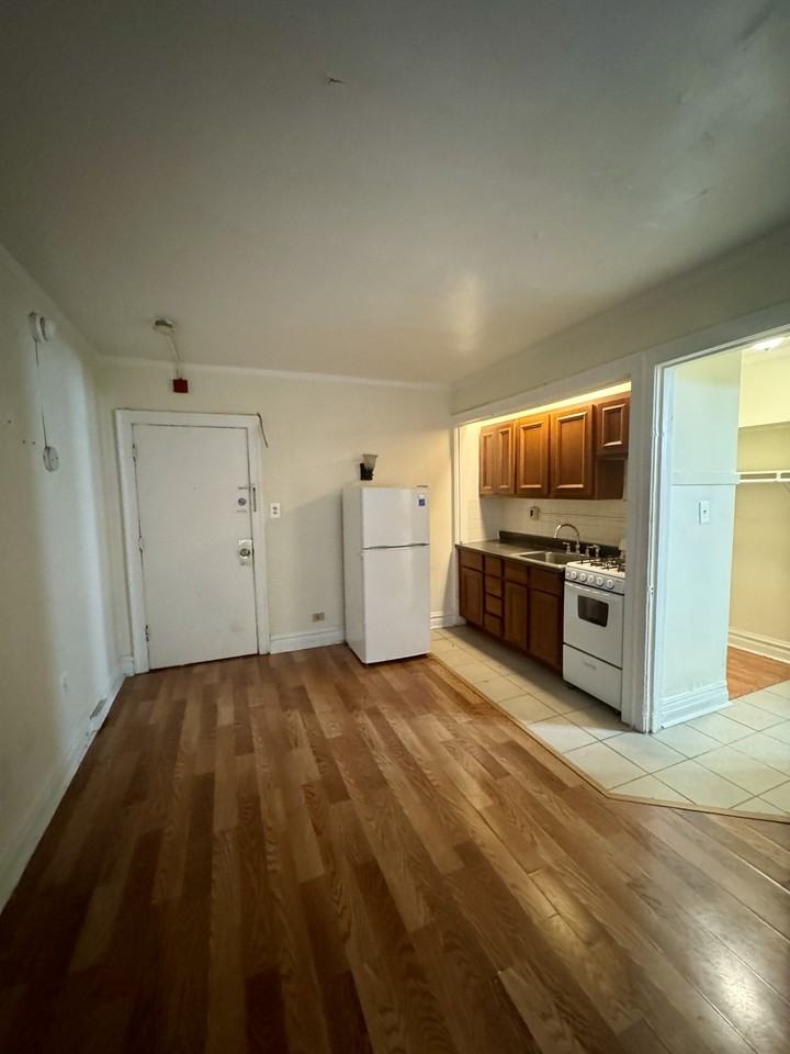 941 W. Agatite - Photo 7 of 11