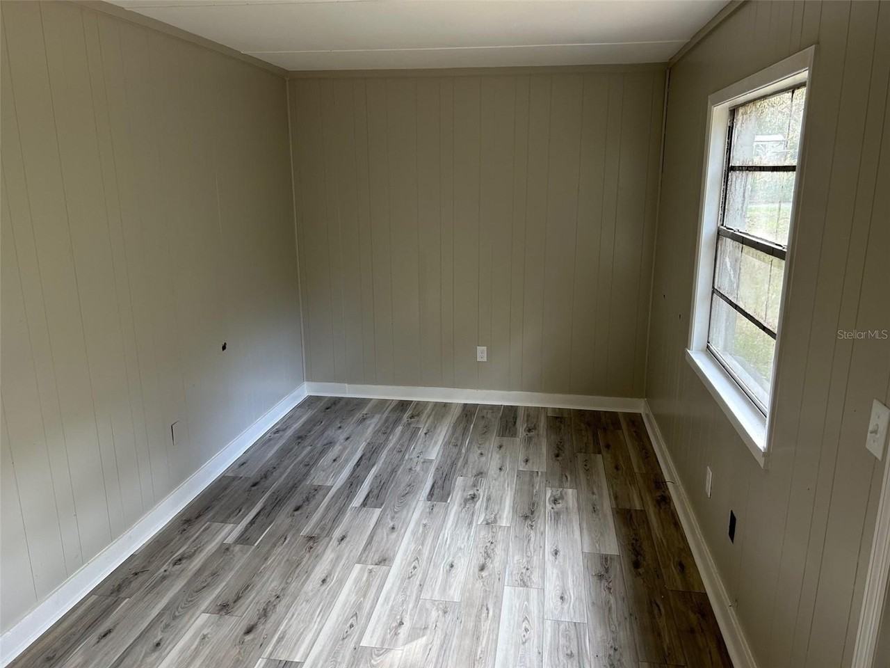 2110 Se 43rd Ter - Photo 5 of 13