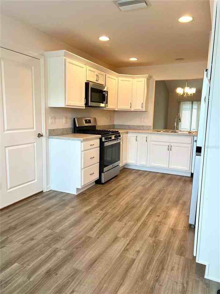 618 Nielsen Pl - Photo 2 of 24