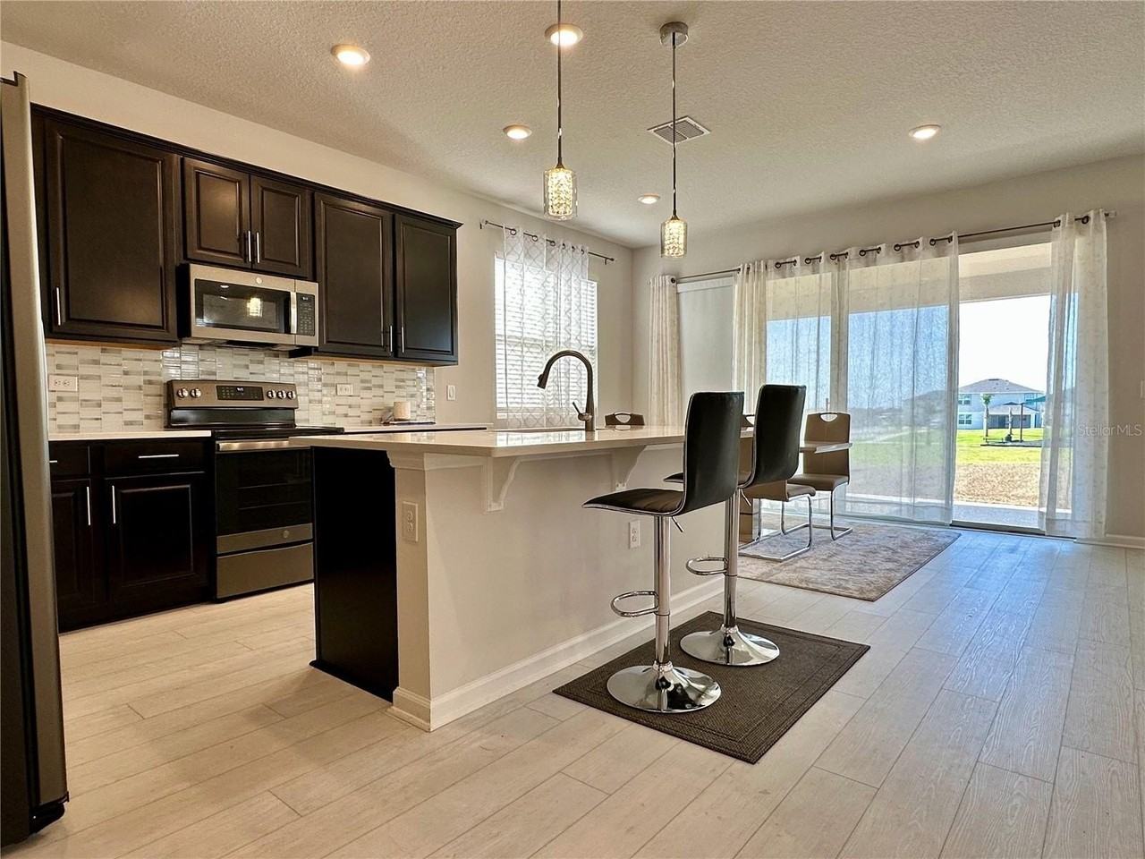 2612 Magnolia Ave - Photo 7 of 38