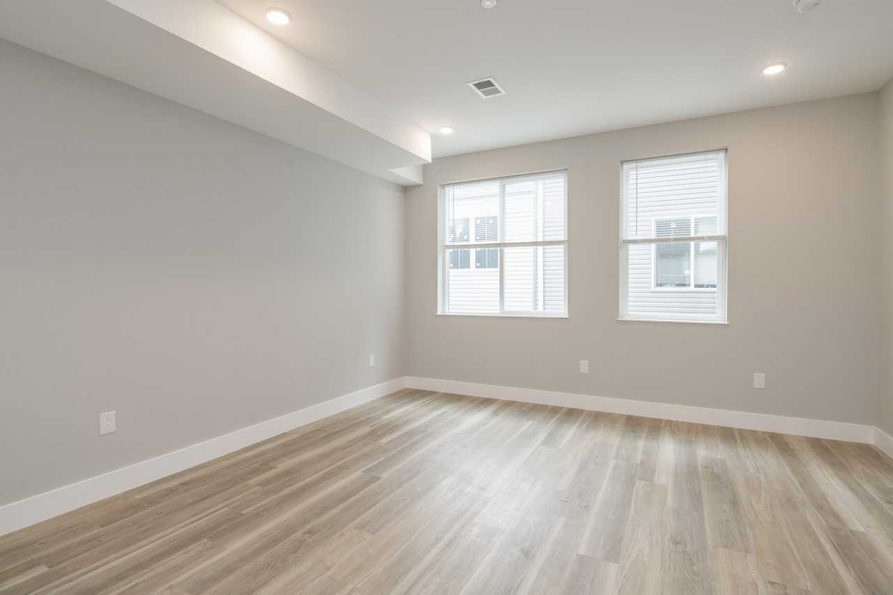 2009 North Darien Street - Photo 6 of 23