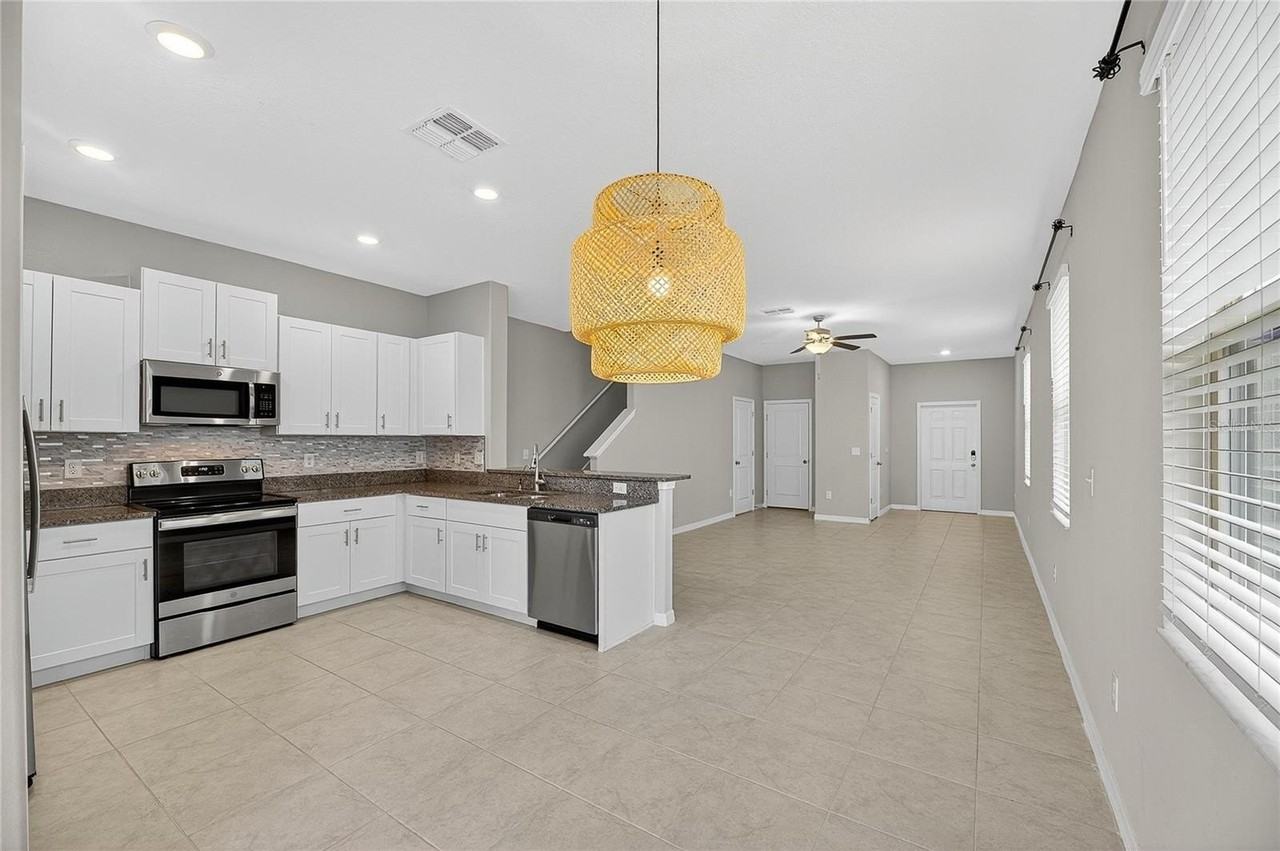 9643 Mulberry Marsh Ln - Photo 4 of 50