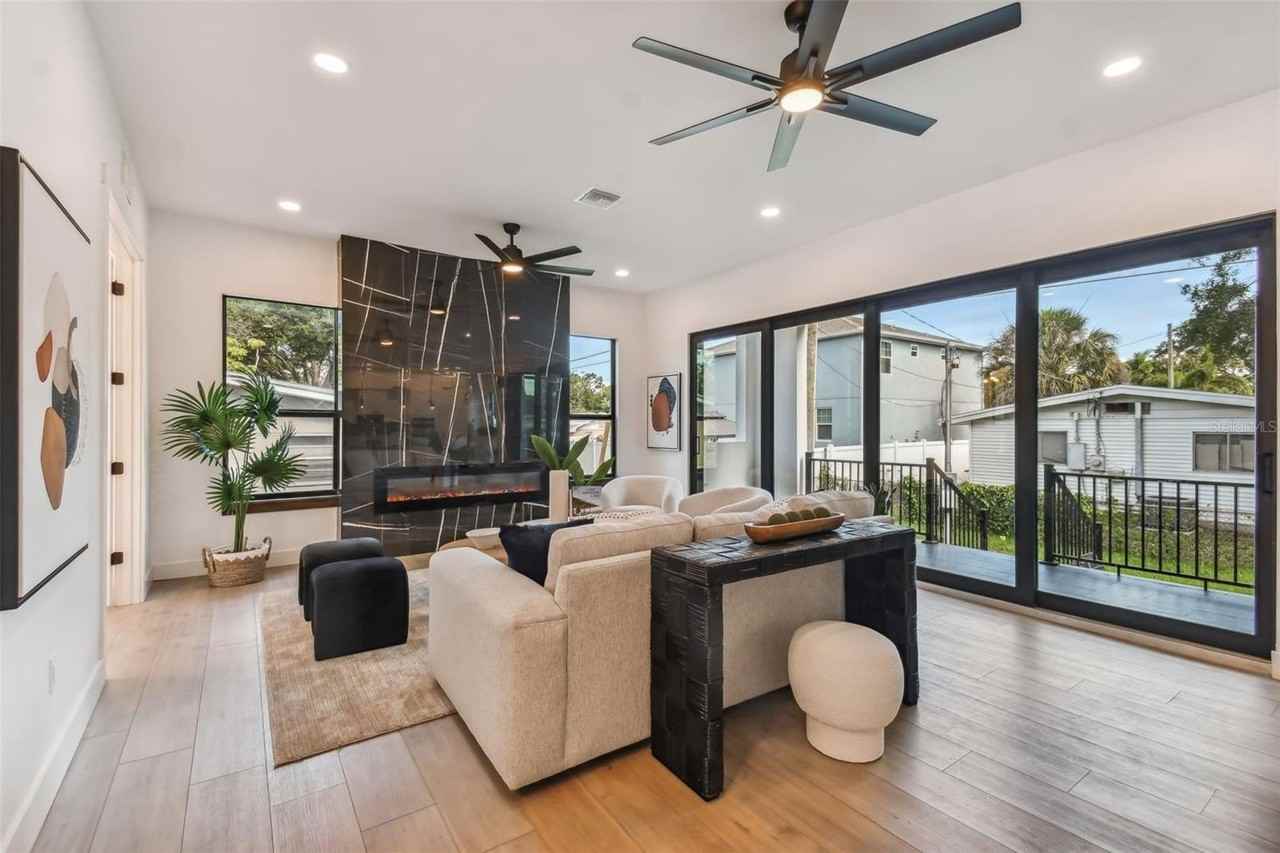 4717 W Oklahoma Ave - Photo 5 of 35