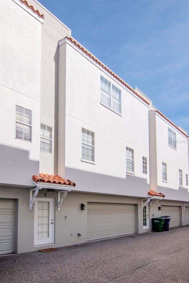 608 S Matanzas Ave #2 - Photo 2 of 33