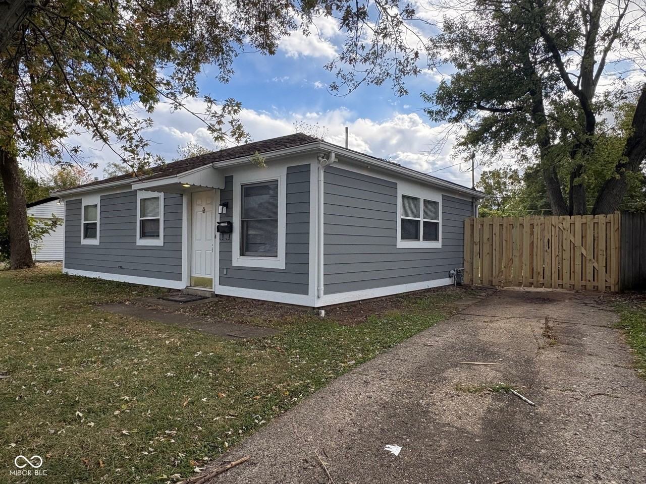 8231 E 50th St - Photo 2 of 19