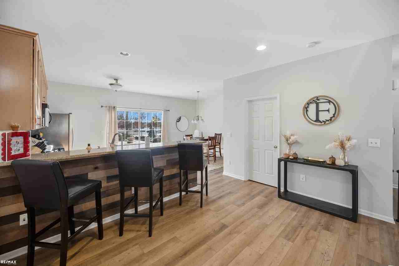 53094 Celtic Dr - Photo 5 of 26